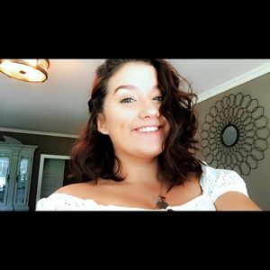 Meet your Posher, Rocio